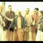 Прабхупада на прогулке