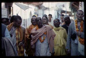 Биографический документальный фильм "Ваш вечный благожелатель" о Шриле Прабхупаде.