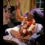 История про Шрилу Прабхупаду "Тысячу раз слуга!"