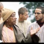 История о Шриле Прабхупаде "Спасительный урок"